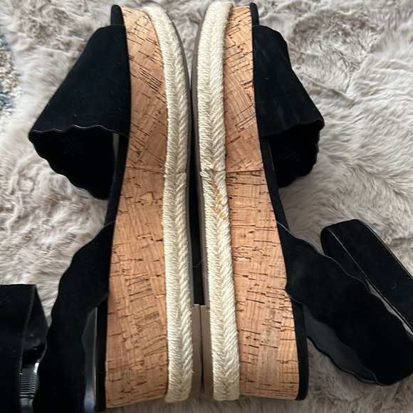 Marc Fisher Wedge Platform Sandals - Picture 7 of 8